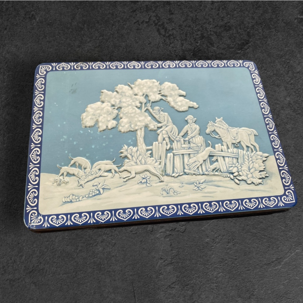 Blue and white vintage tin